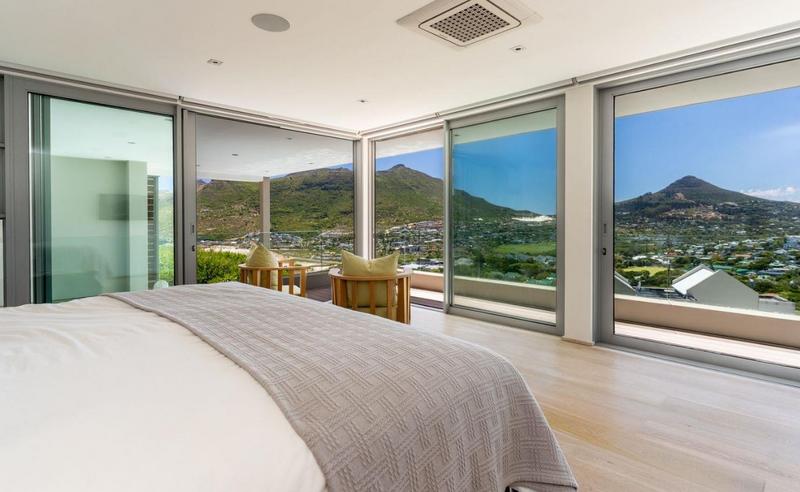 5 Bedroom Property for Sale in Hout Bay Western Cape